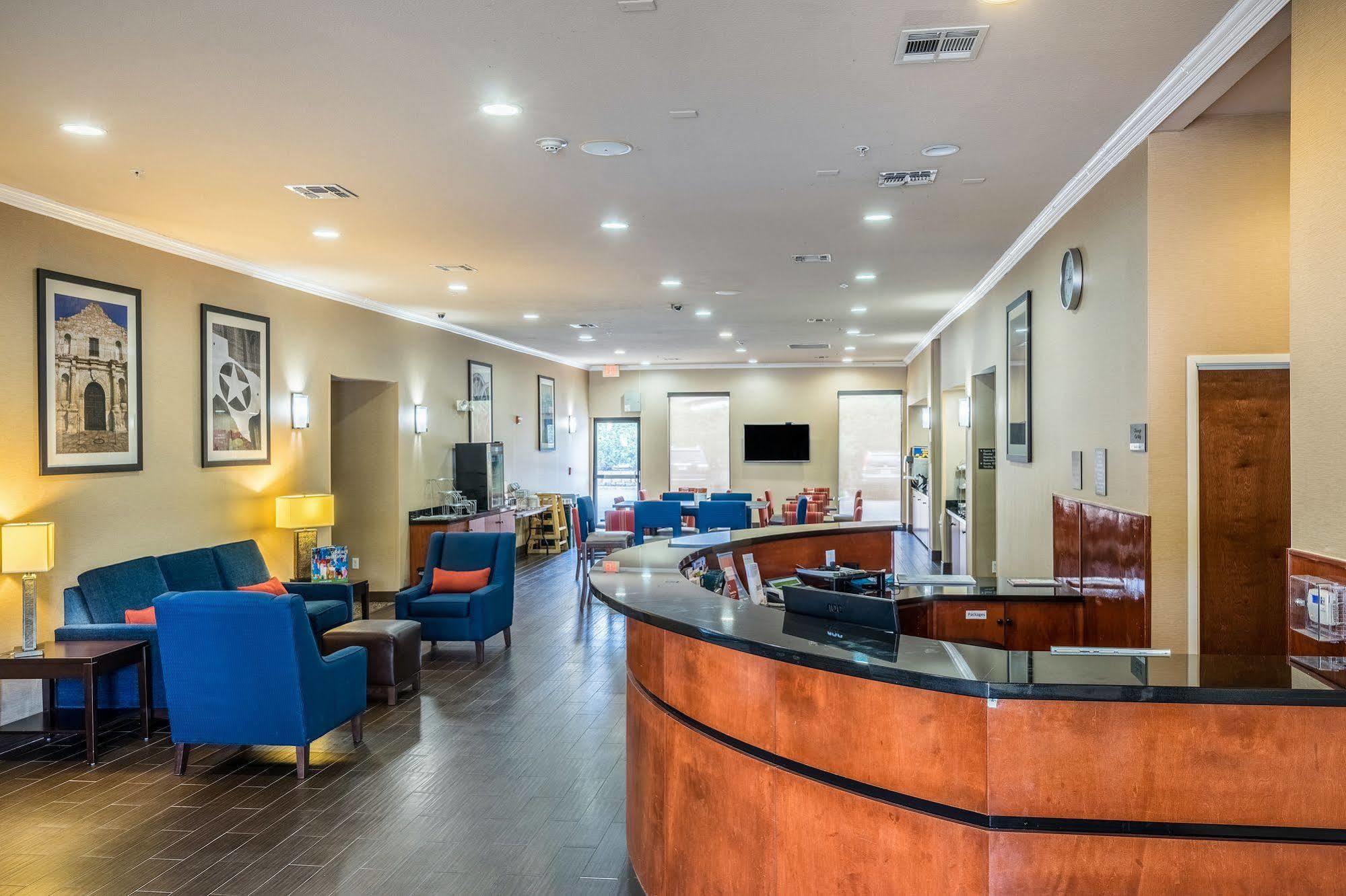 Comfort Suites Near Texas State University San Marcos Kültér fotó